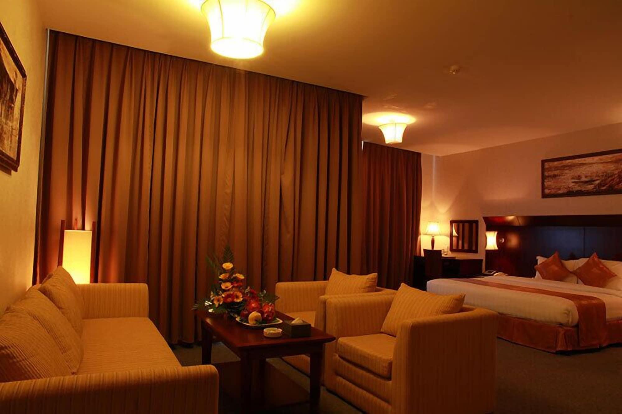 Dakruco Hotel Buon Ma Thuot Kültér fotó