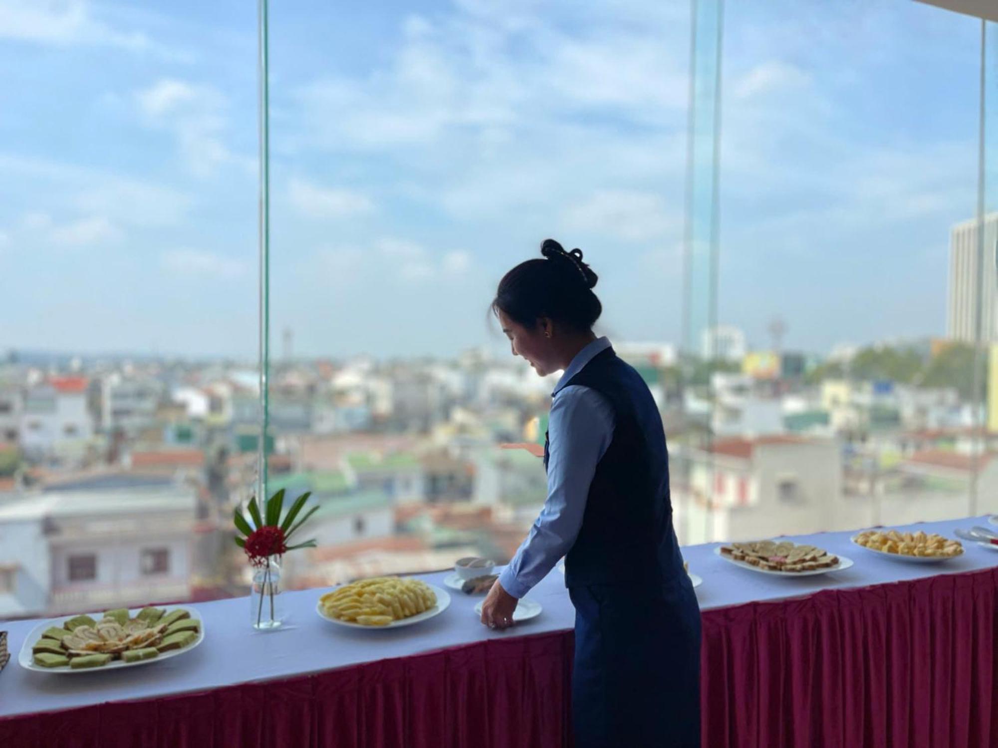 Dakruco Hotel Buon Ma Thuot Kültér fotó
