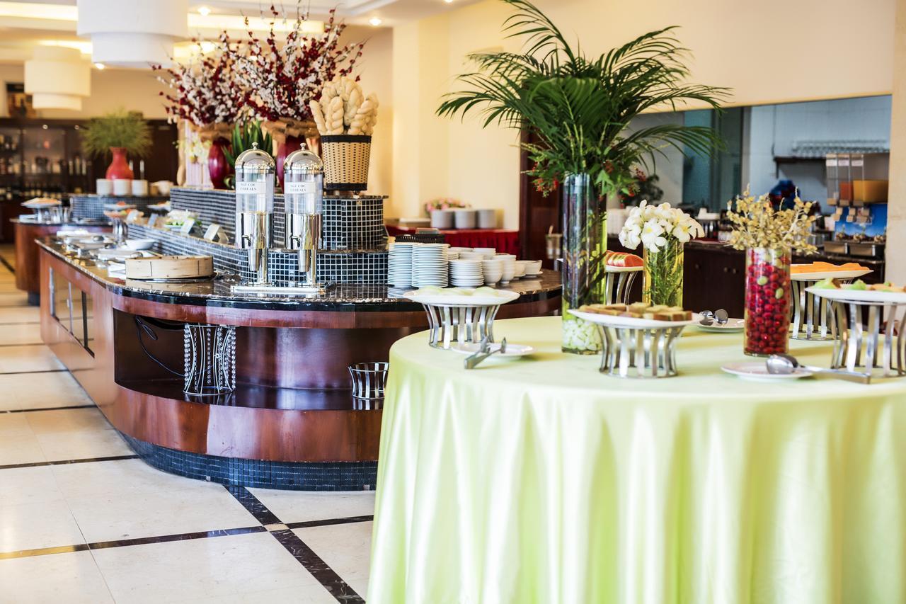 Dakruco Hotel Buon Ma Thuot Kültér fotó