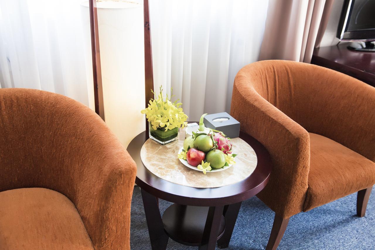 Dakruco Hotel Buon Ma Thuot Kültér fotó